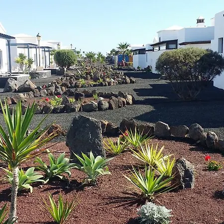 Hotel Vik Coral 3*