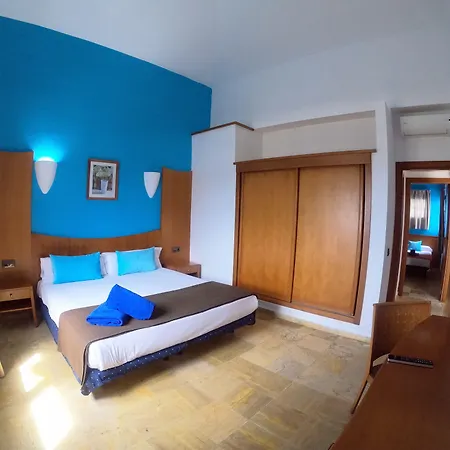 Vik Coral Hotel 3*